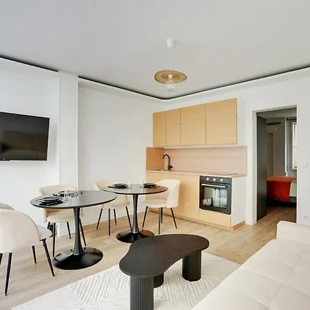 Bright 40 M2 - Close To Brochant Metro - Montmartre, Appartement *